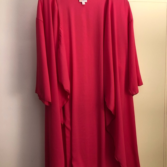 Brand new LuLaRoe Shirley - Picture 2 of 3